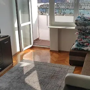  Apartament Piastowska 100